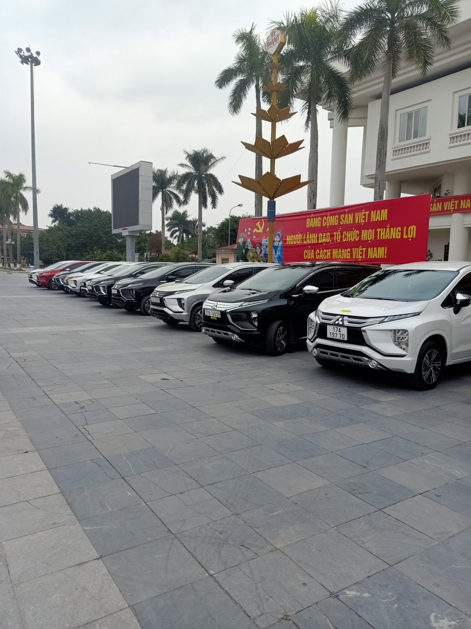 Dịch Vụ Xe Ghép Thiệp Tống Và So Với Việc Mua Xe Riêng